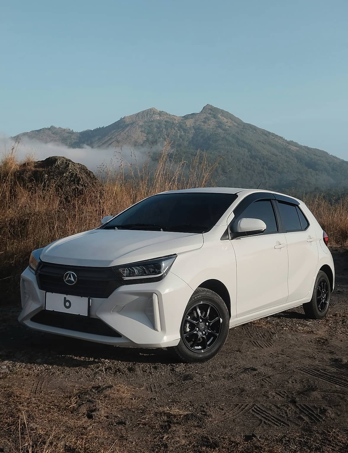 Toyota Agya – compact car rental in Bali